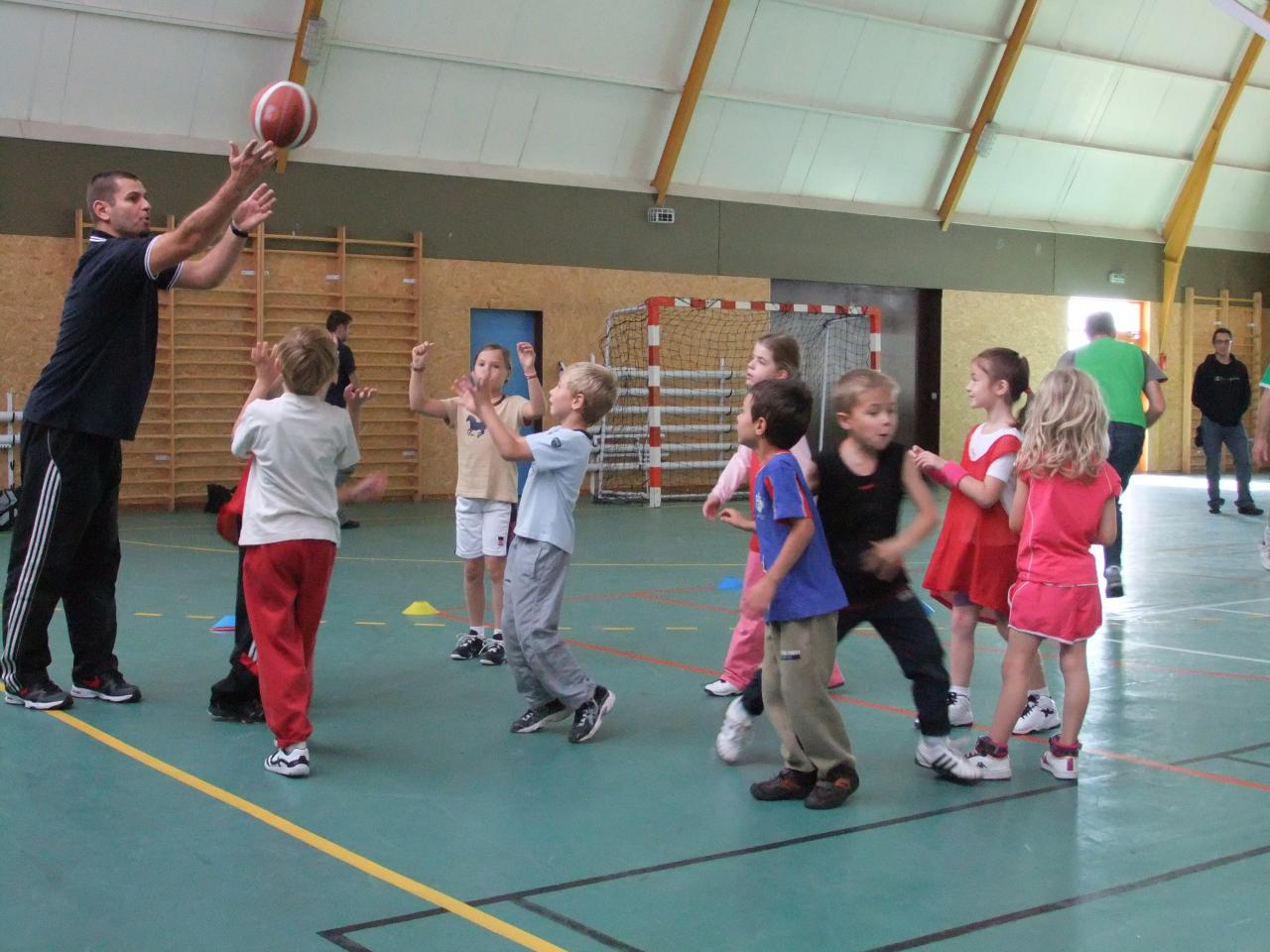 Assemblée générale du club (et initiation Basket)