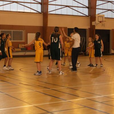 Les Benjamines du B.B.C.C. en pleine action.