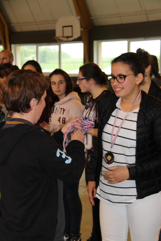 Remise des médailles aux joueuses de la MABB.